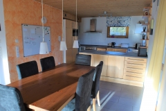 Apartment B - Essbereich / Dining Area