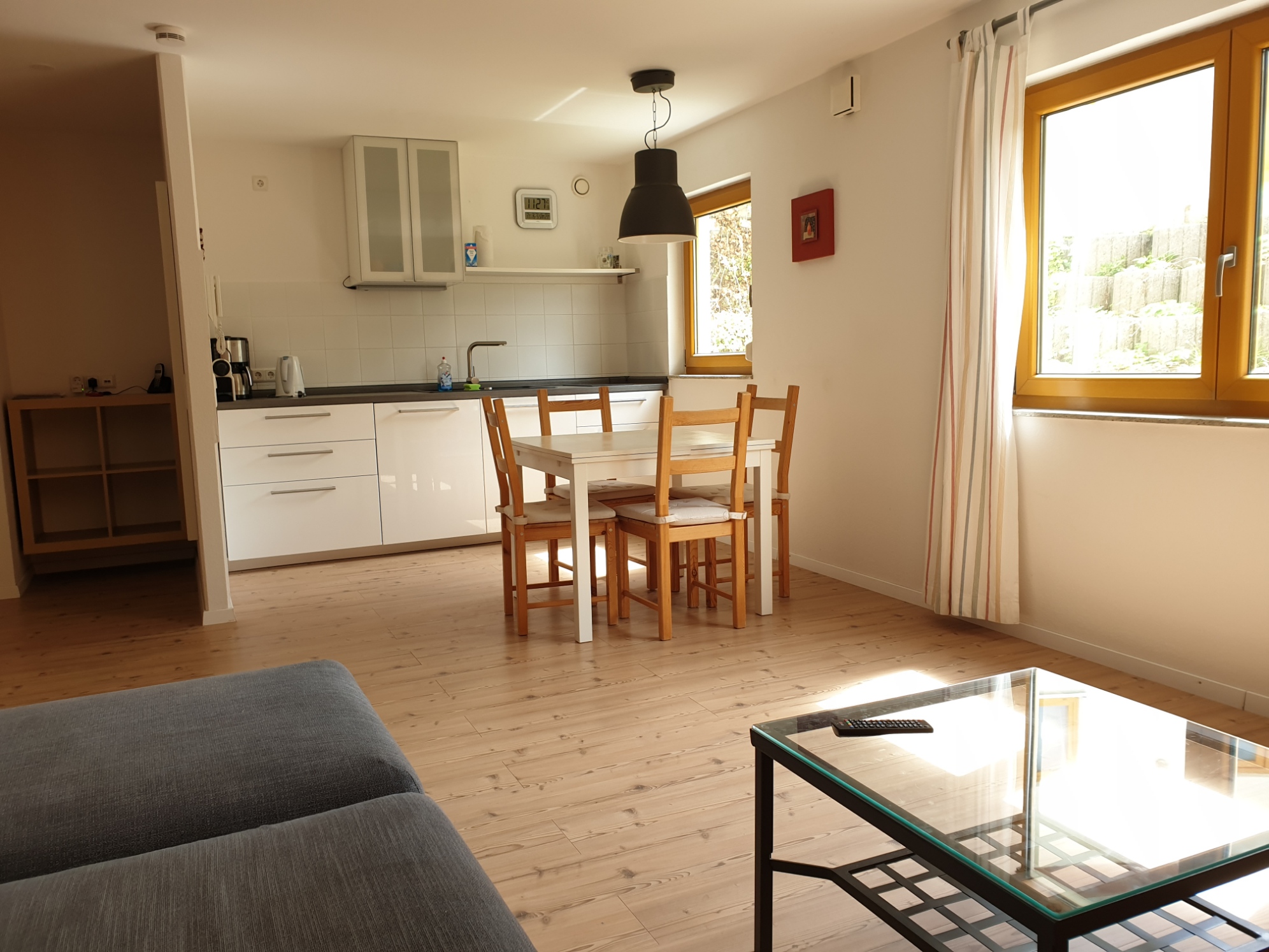 Apartment A - Wohn-Ess-Küchenbereich / Kitchen-Dining-Living