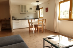 Apartment A - Wohn-Ess-Küchenbereich / Kitchen-Dining-Living